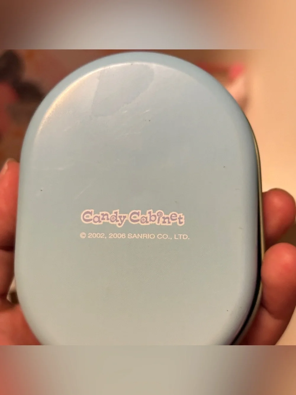 2006 Sanrio cinnamoroll tin box